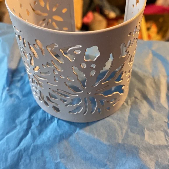 H&M White Cuff Bracelet 3” - Picture 4 of 6